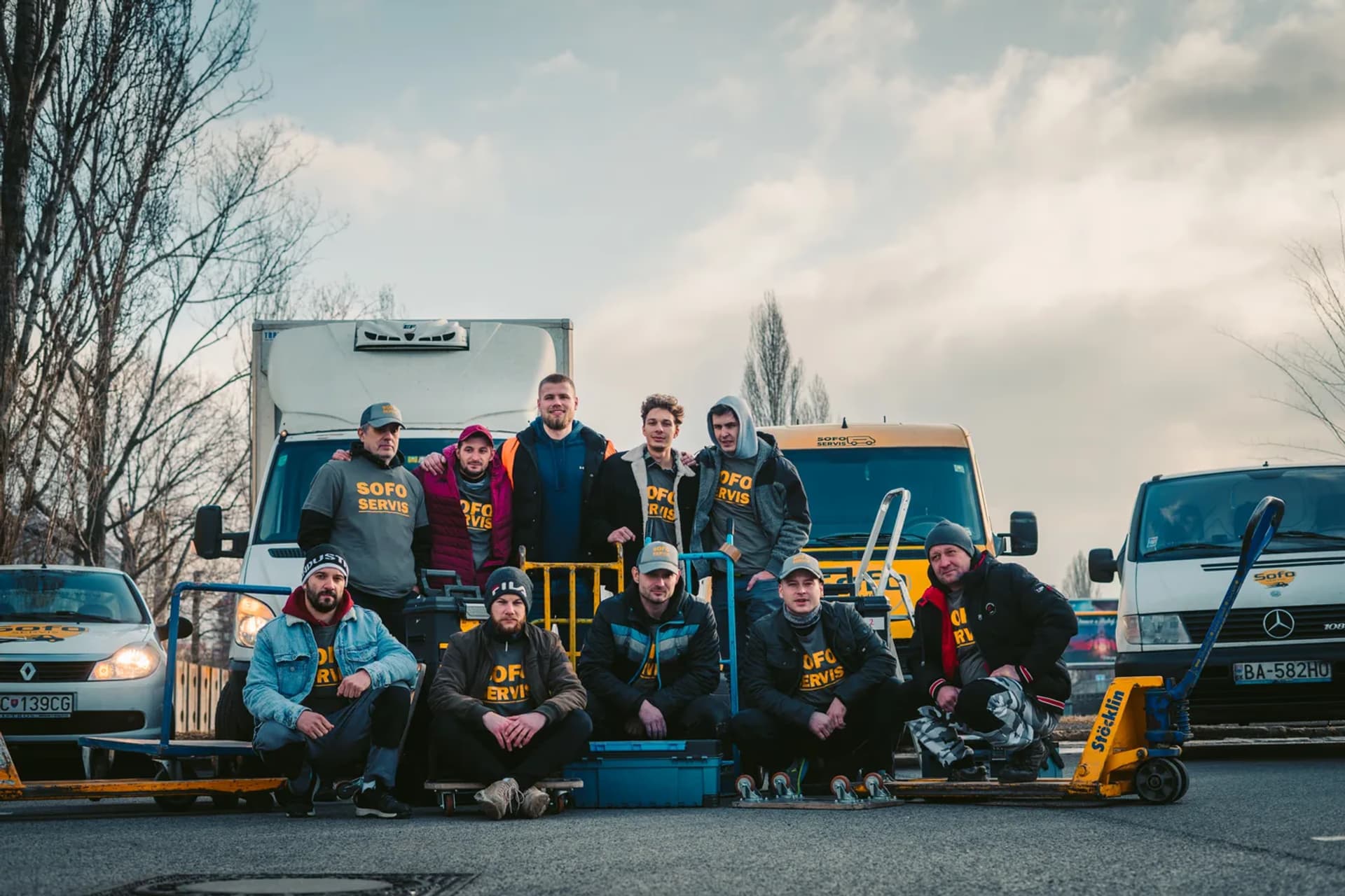 Sofoservis tím dnes – celý fleet áut a profesionálny tím